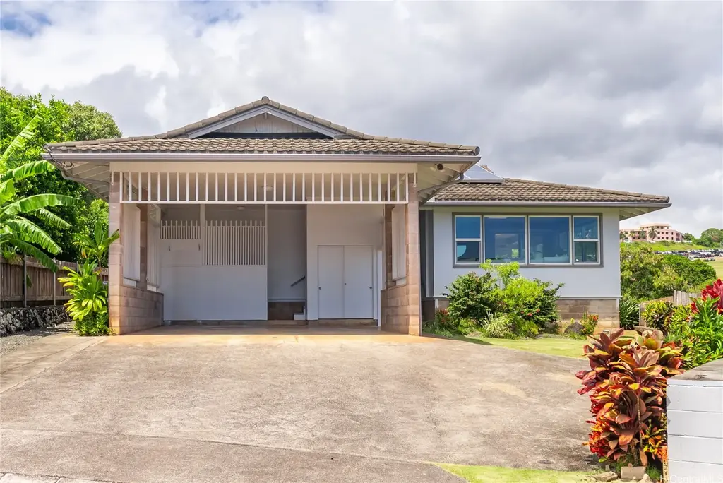 2193 Ala Mahamoe Street, Honolulu