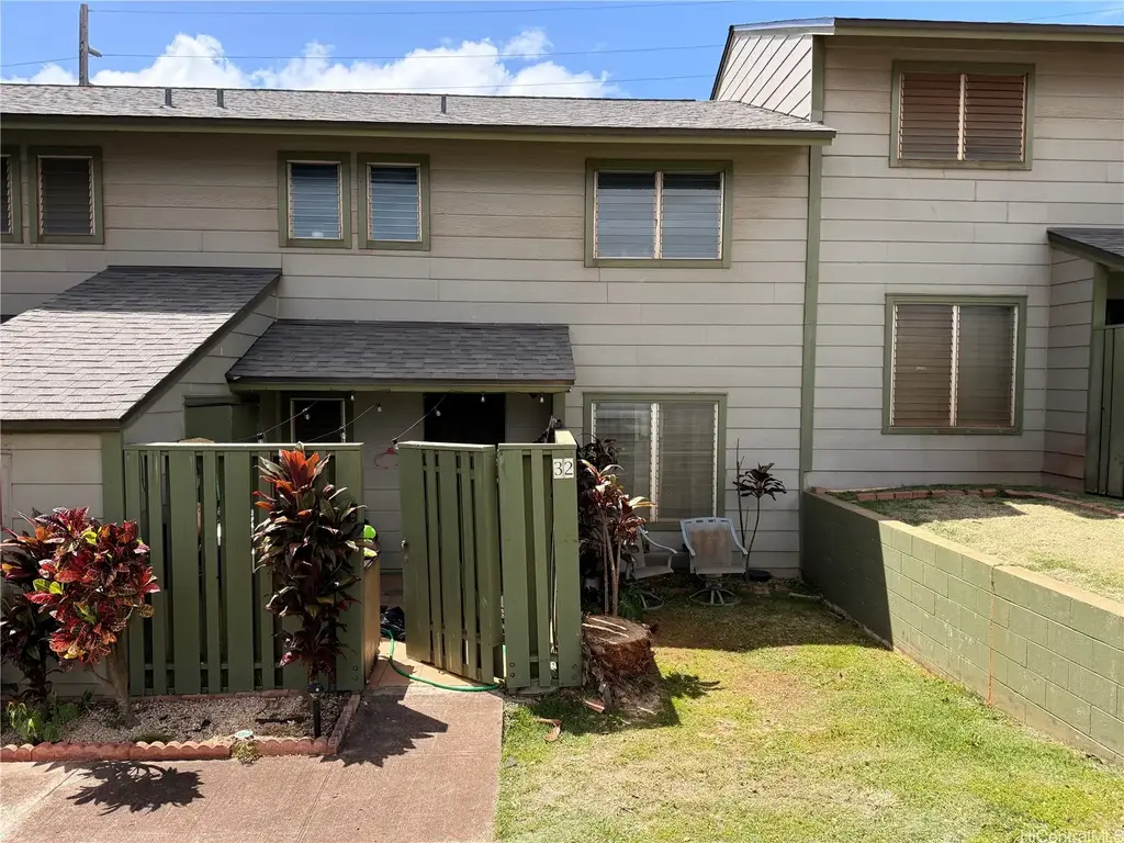 92-1235 Panana Street # 32, Kapolei