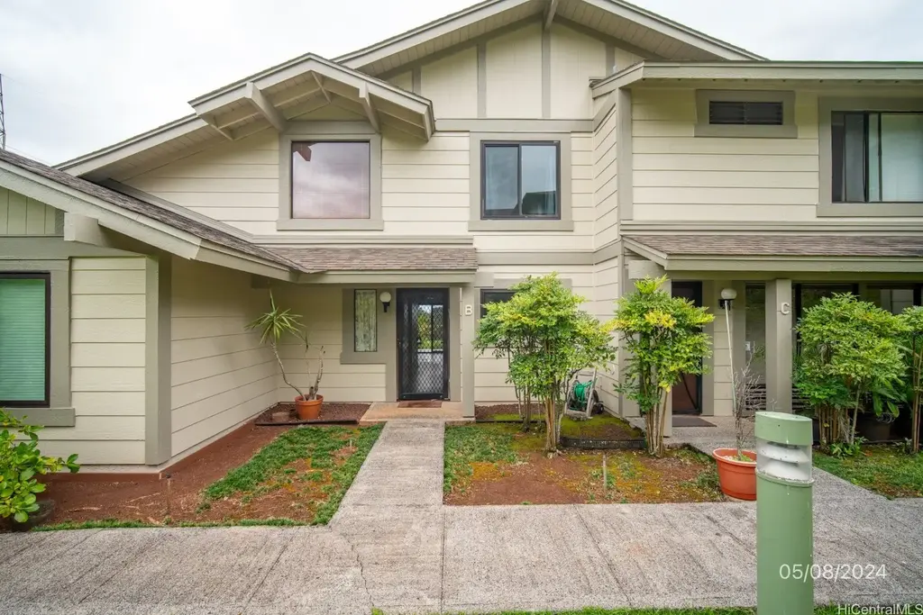 98-1733 Kaahumanu Street # 34b, Aiea