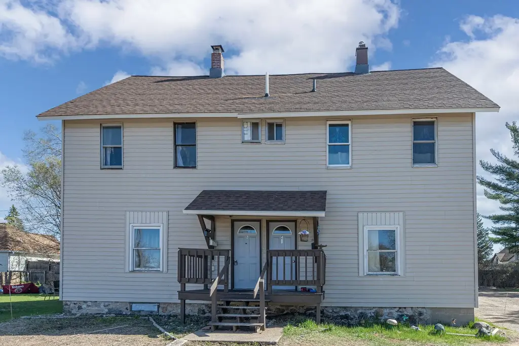209 Park St E, Rhinelander