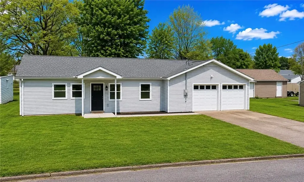 422 Franklin Street, Sharpsville