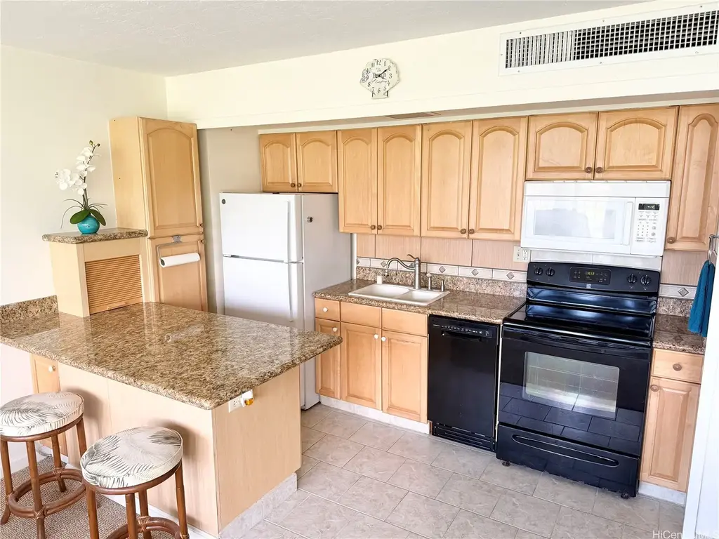 84-740 Kili Drive # 724, Waianae