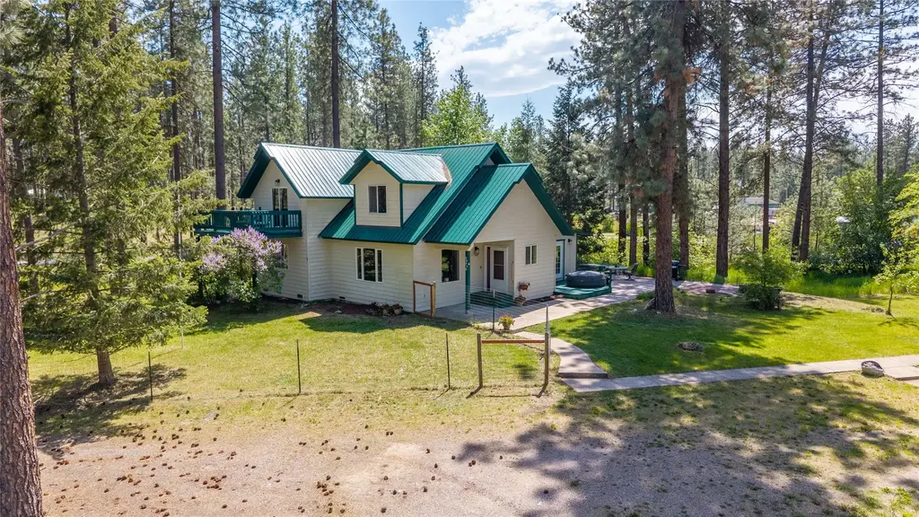 41255 Pine Tree Lane, Polson