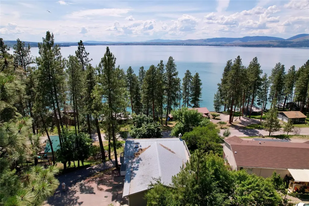 32872 S Finley Point Road, Polson