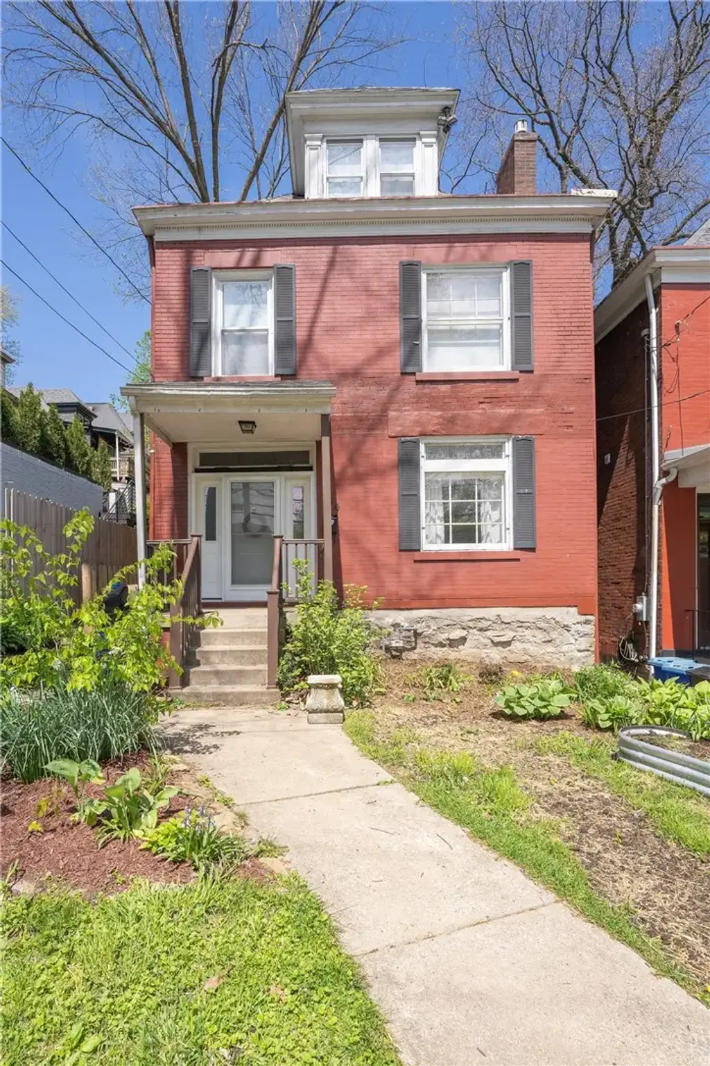 184 Hutchinson Avenue , Edgewood