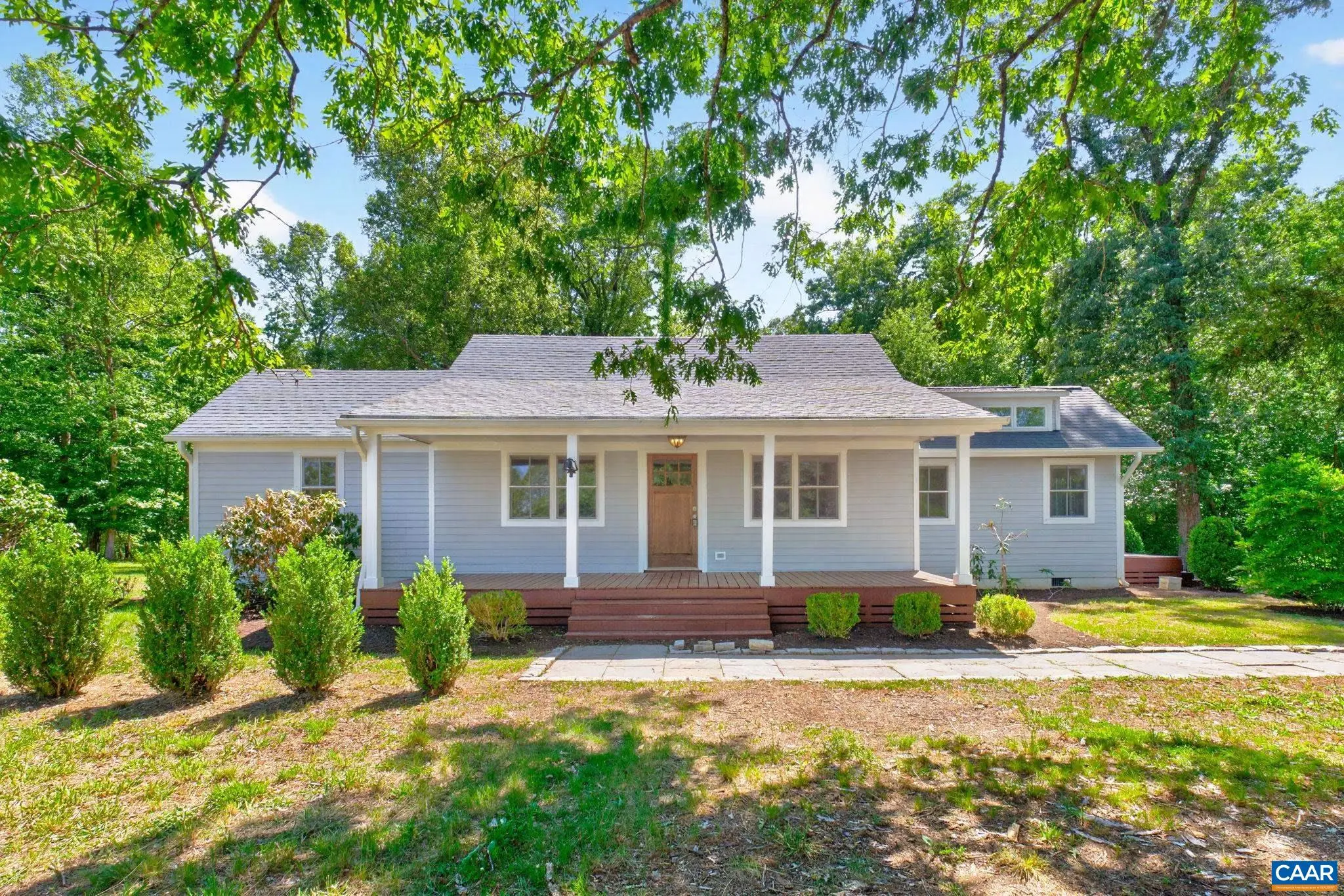 9702 Hatton Ferry Rd, Scottsville