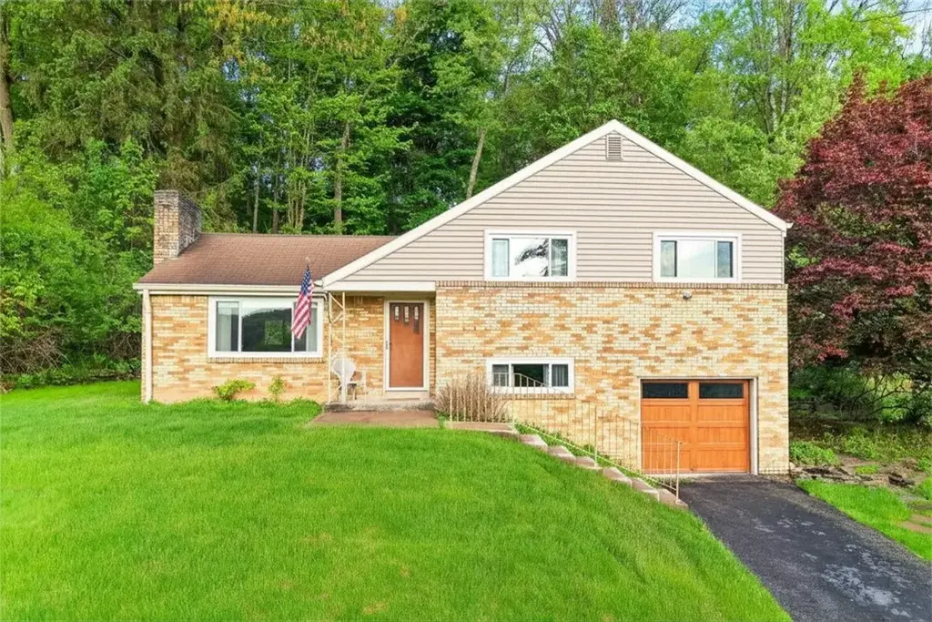 3975 Green Valley Drive, Hampton