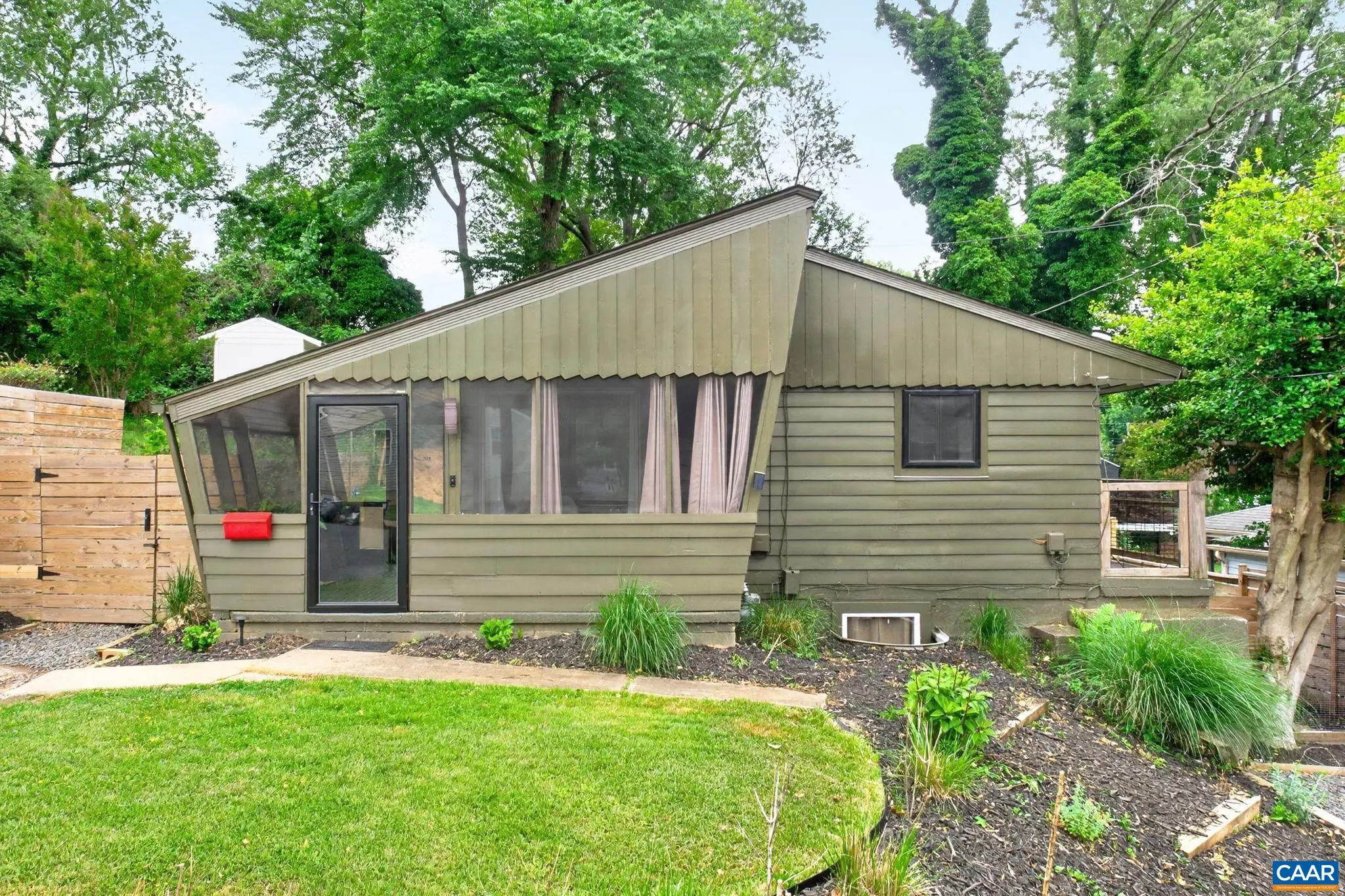 1408 Baker St, Charlottesville