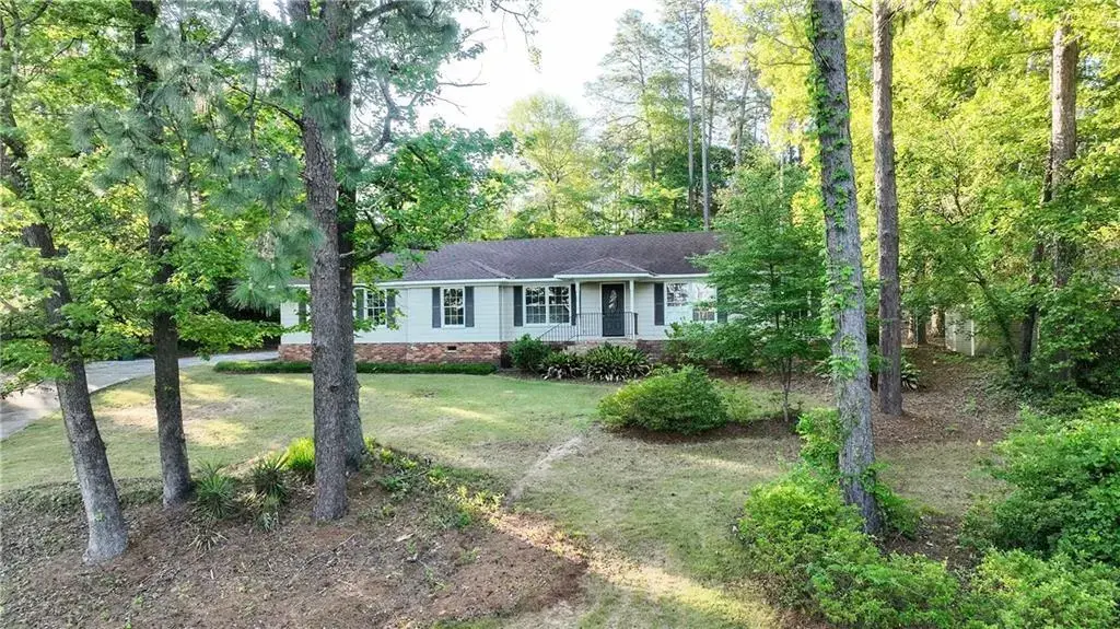 2401 Brookwood Circle, Phenix City