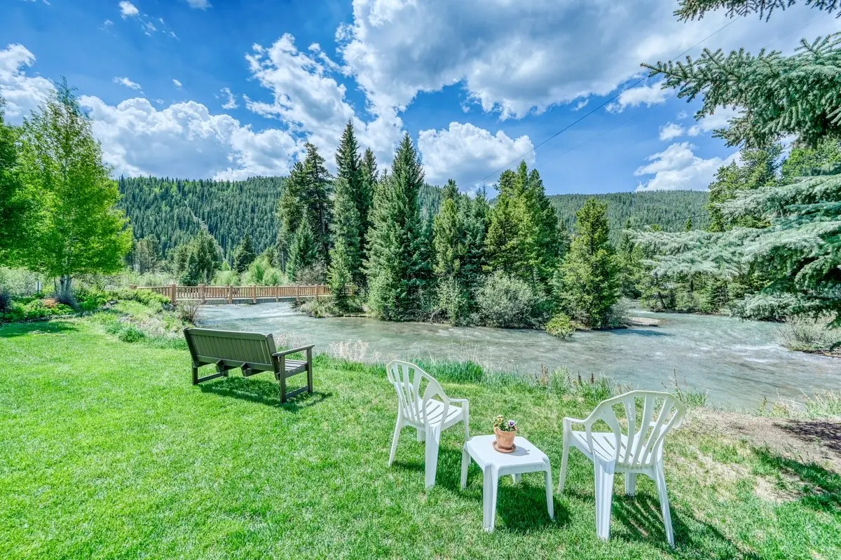 23004 Us Highway 6 103, Keystone
