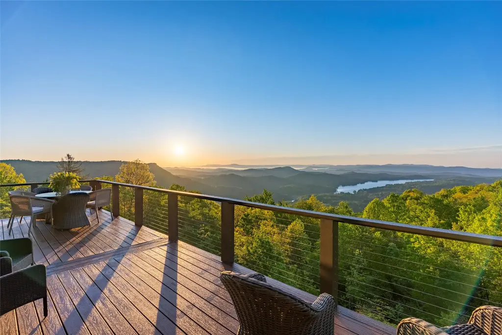 96 Moltz Court, Lake Toxaway