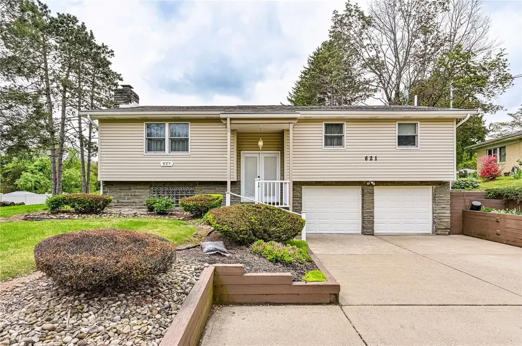 621 Sandy Hill Road , Manor