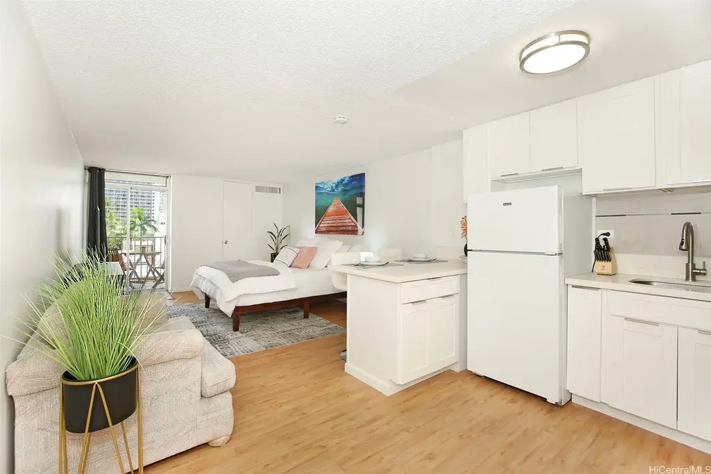 2572 Lemon Road # 601, Honolulu