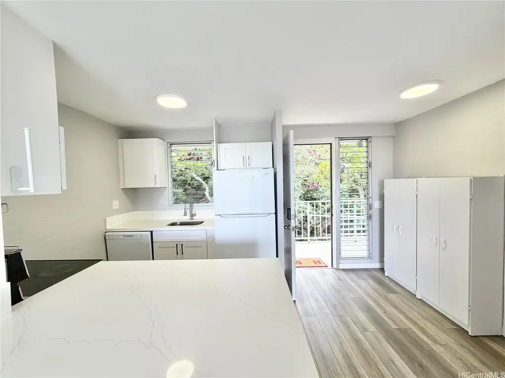 4970 Kilauea Avenue # 405, Honolulu