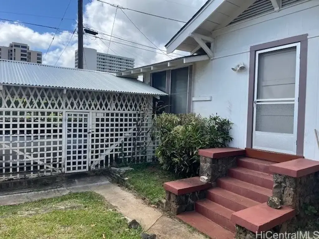 1932 Dole Street, Honolulu