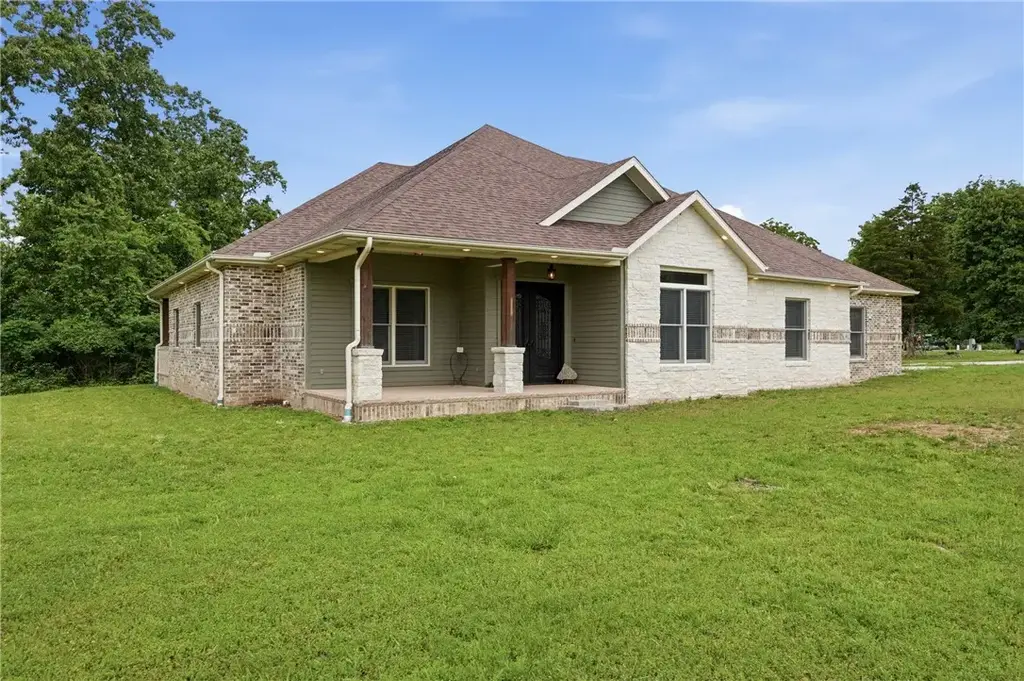 349 County Road 8491, Green Forest
