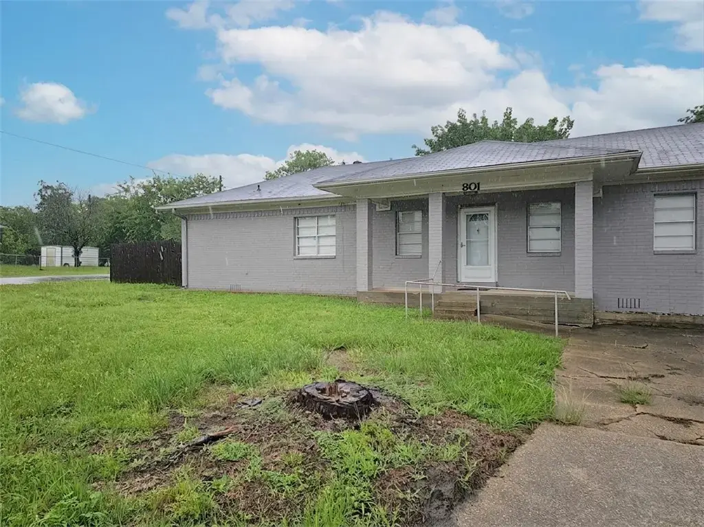 801 Ash Street, Bryan