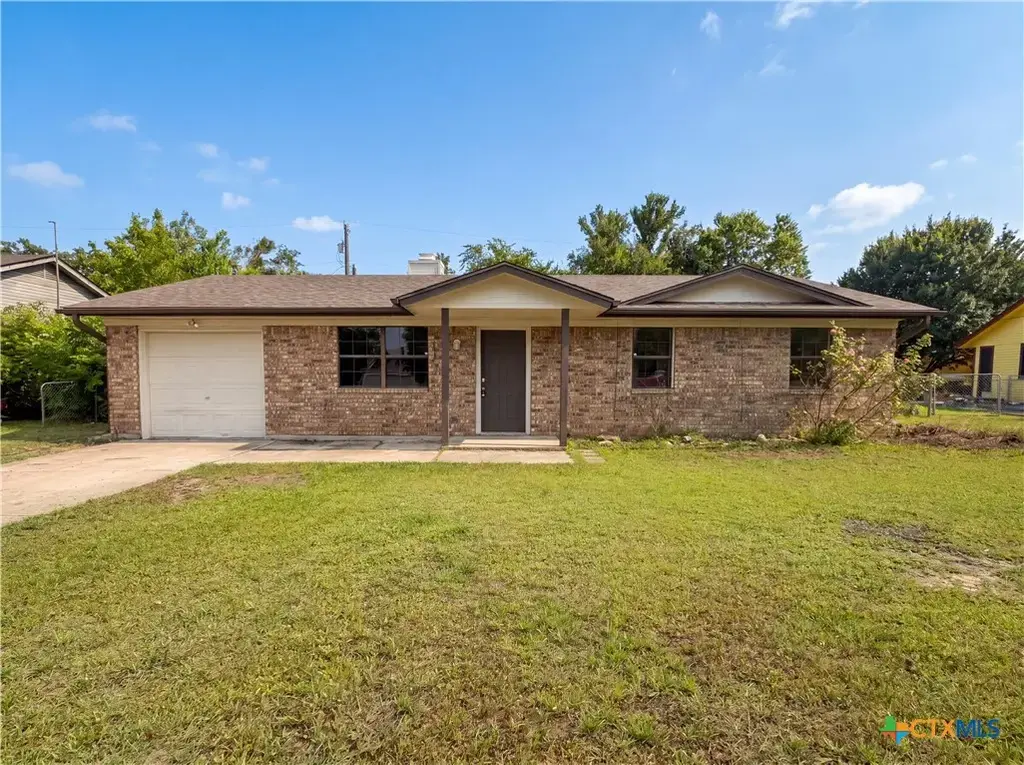 912 Hackberry Street, Copperas Cove