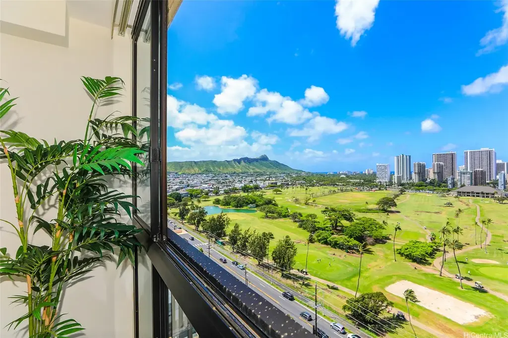 2916 Date Street # 18d, Honolulu