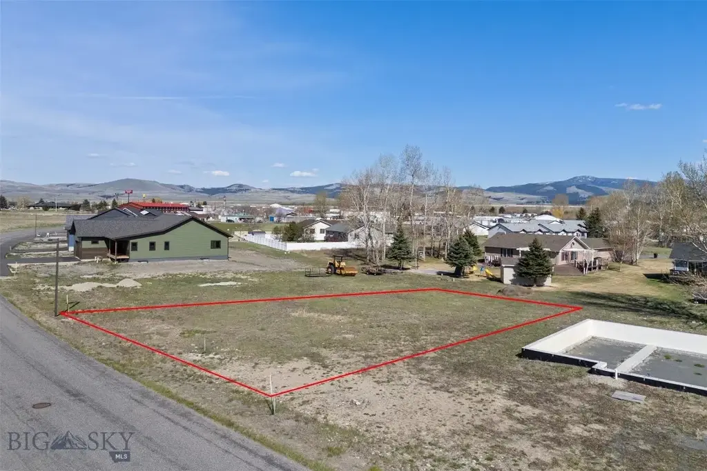 722 Sagebrush Lane, Deer Lodge