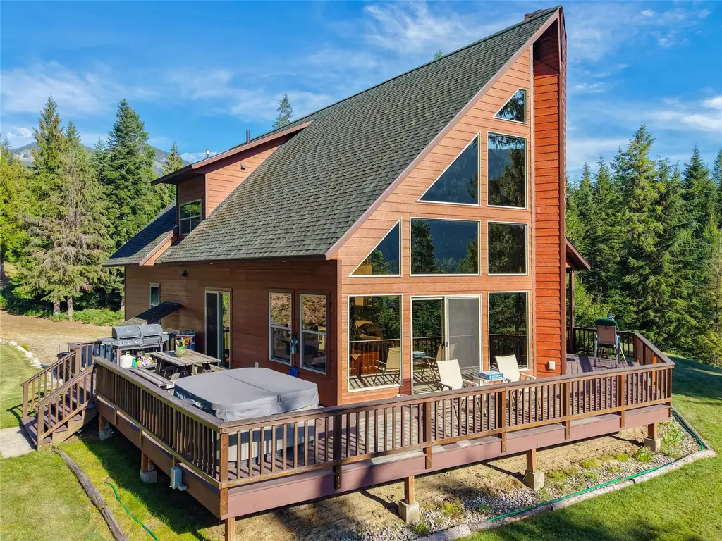 719 Doonan Mountain Road, Troy