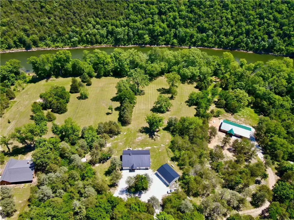 865 County Road 212, Eureka Springs