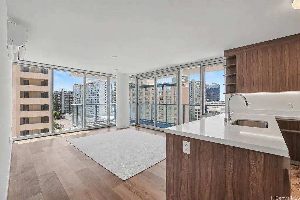 (unit #811r) 1500 Rycroft Street, Honolulu