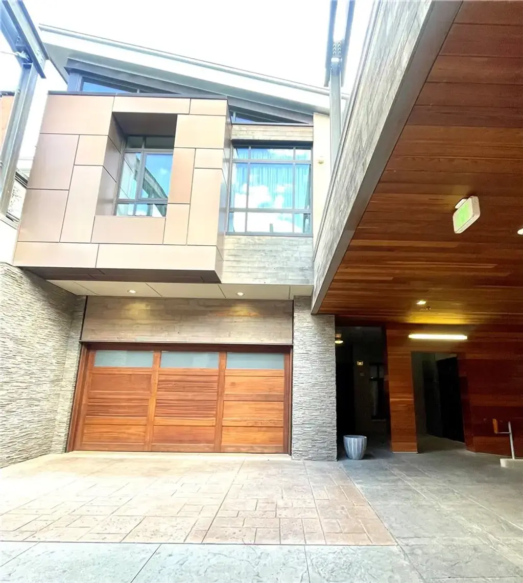 215 25th Street 7, Downtown Pgh