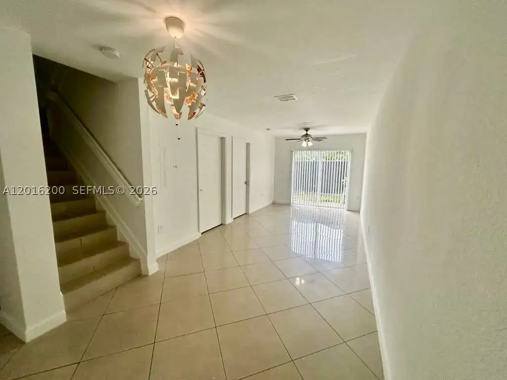 2170 Ne 167th St 1-103, North Miami Beach