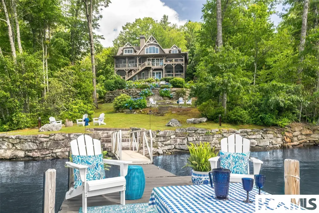 421 Easter Lane, Cullowhee
