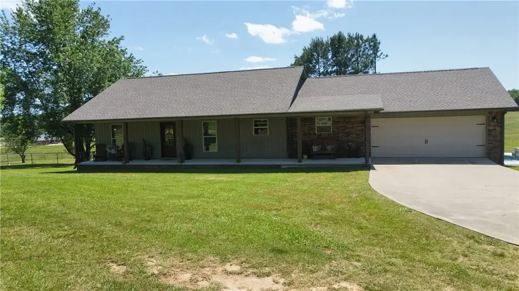 111 Alma Lane, Clarksville