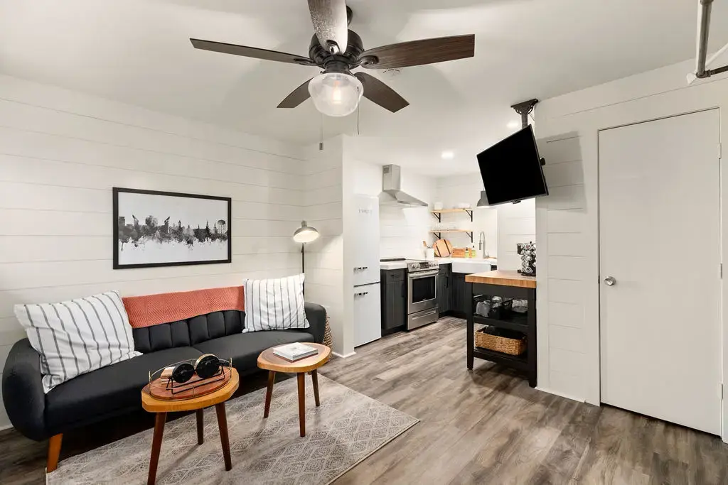 316 Genelda Ave 2, Auburn