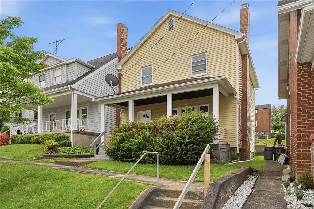 1135 Graham Avenue, Monessen