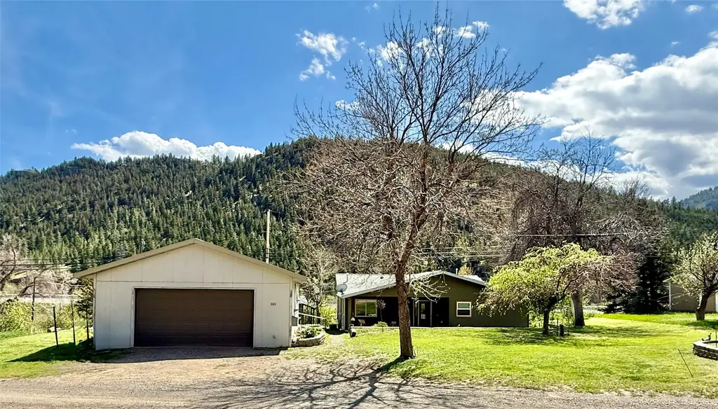 365 High Street, Wolf Creek