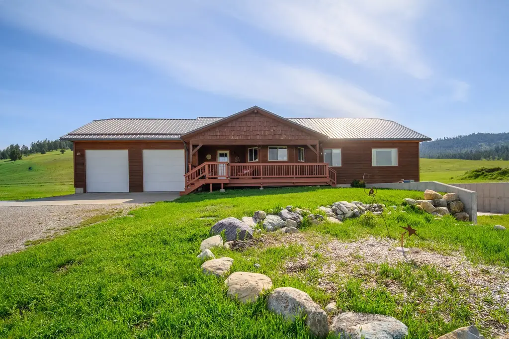 1073 Smith Lake Road, Kalispell