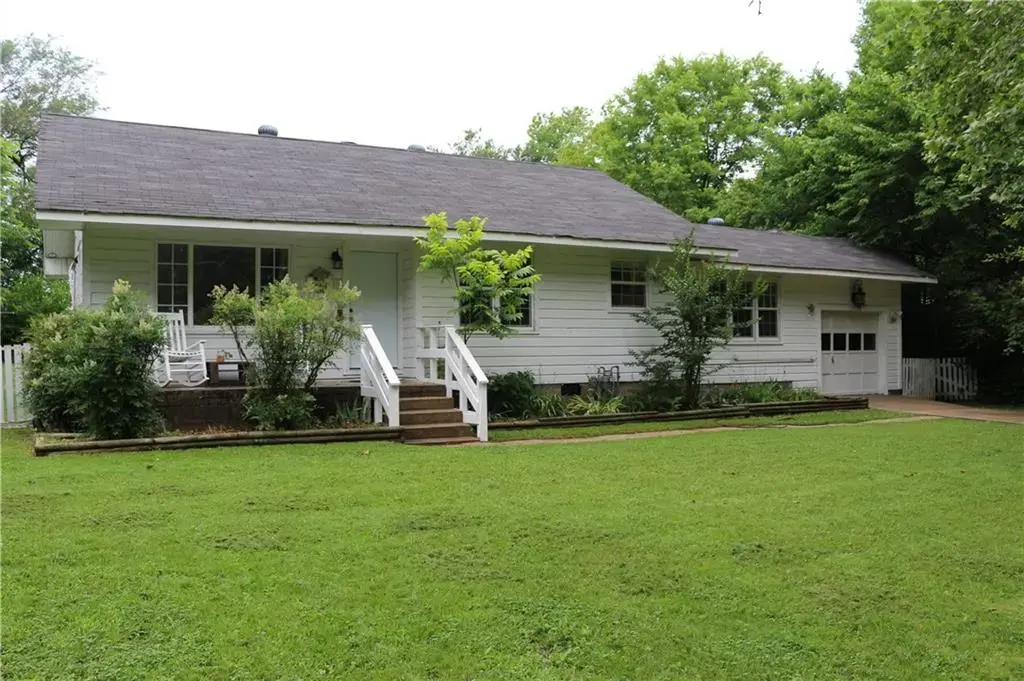 1843 Janice Avenue, Fayetteville