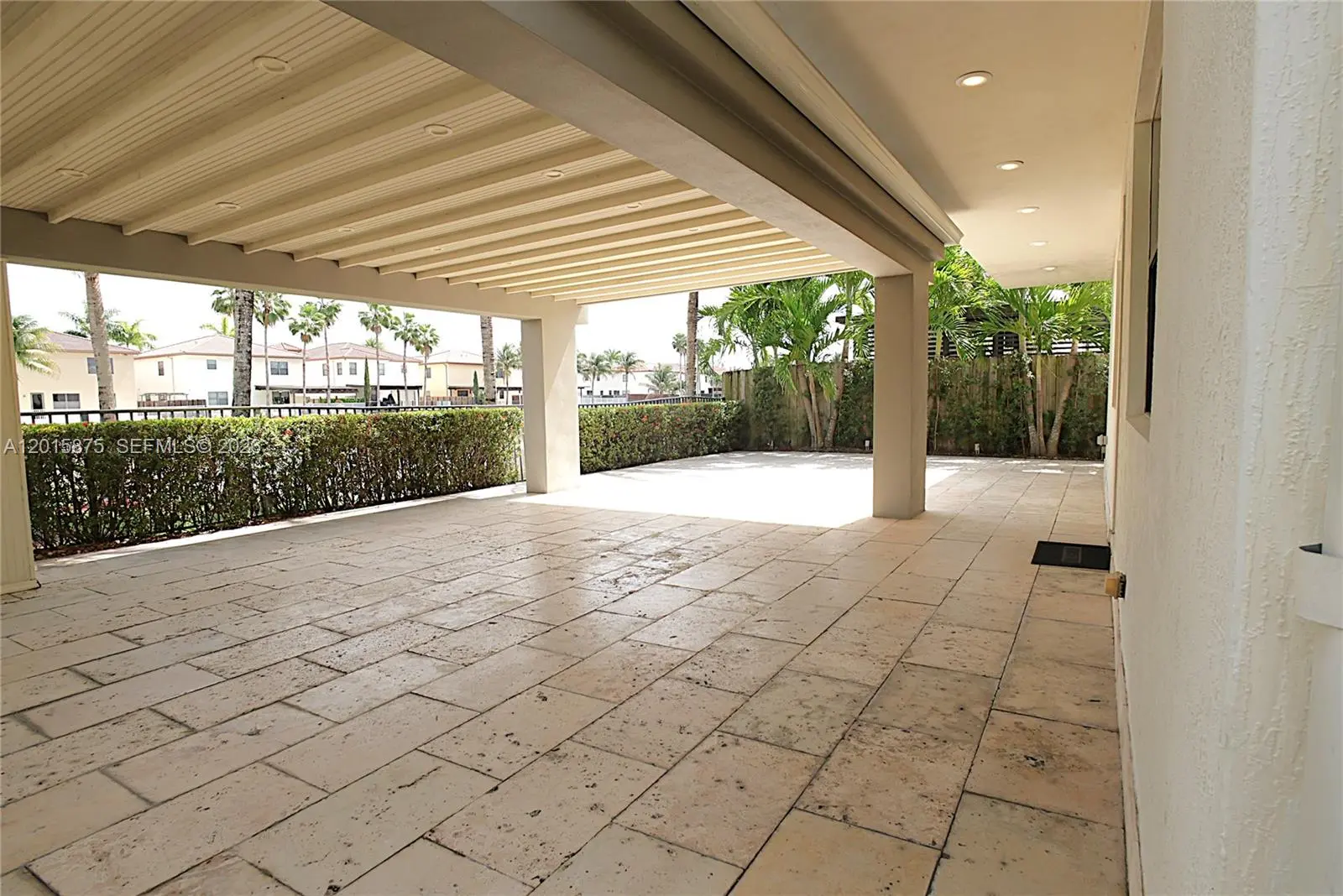 4 of 50 - 8925 Nw 99th Avenue, Doral, FL