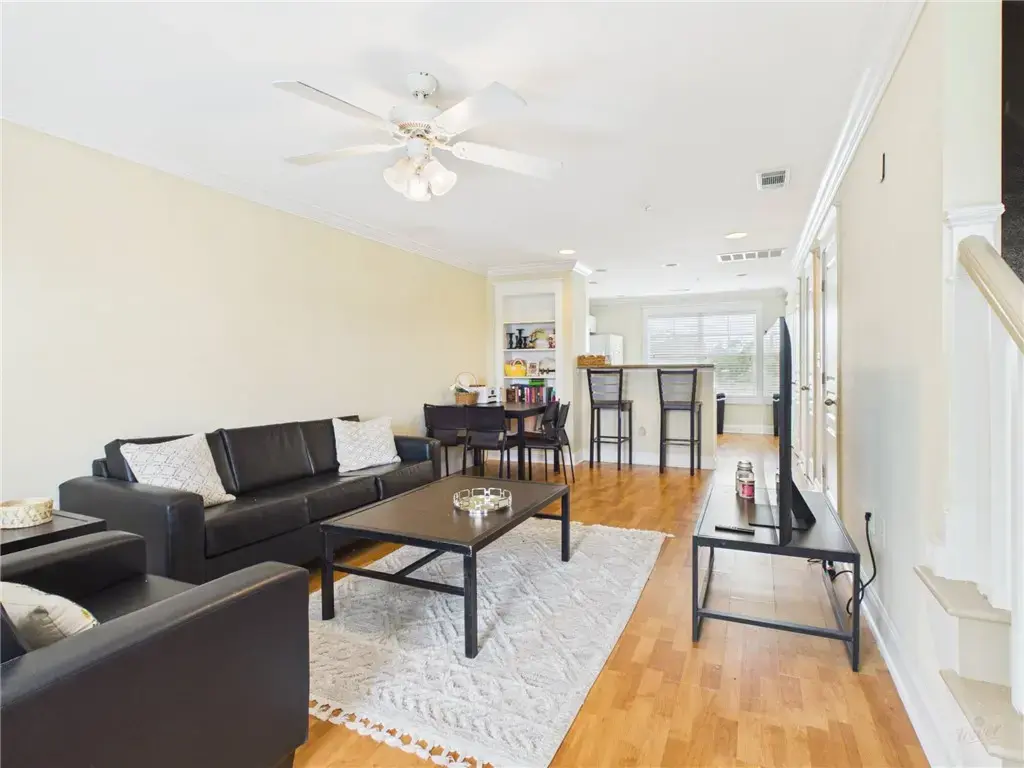 1725 Harvey Mitchell Parkway S 2123, College Station