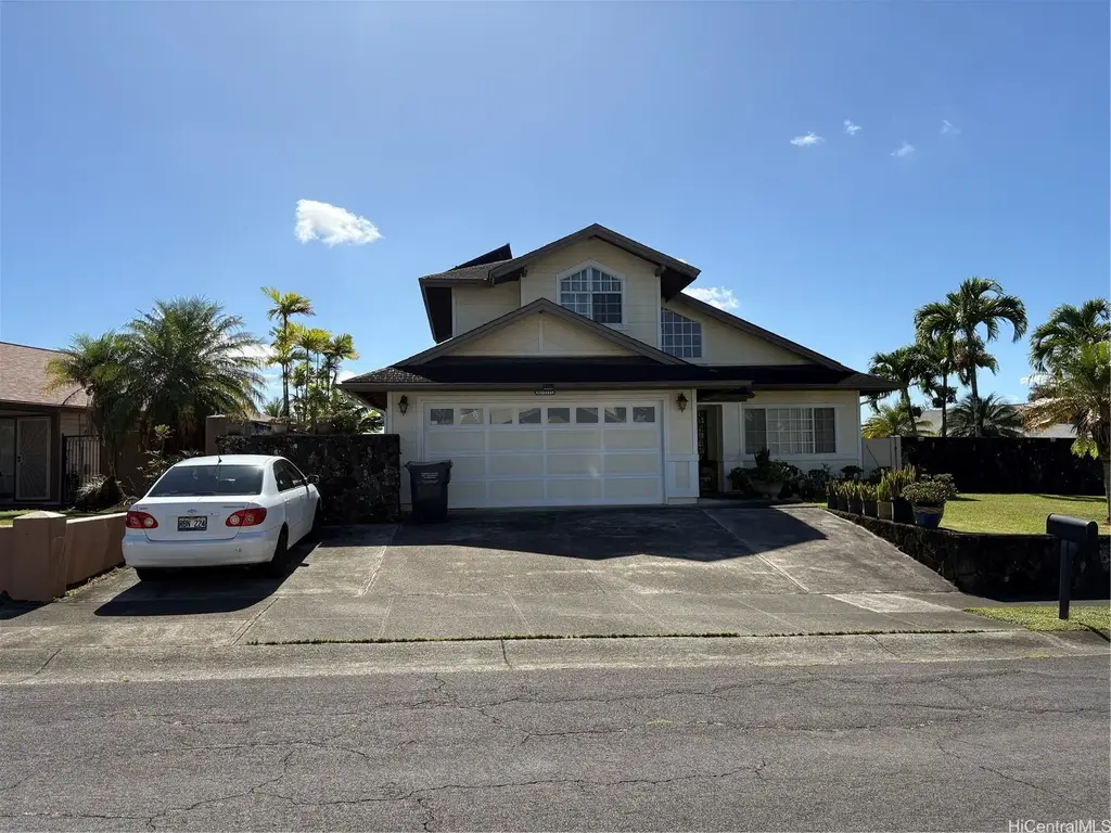 95-1111 Auina Street, Mililani
