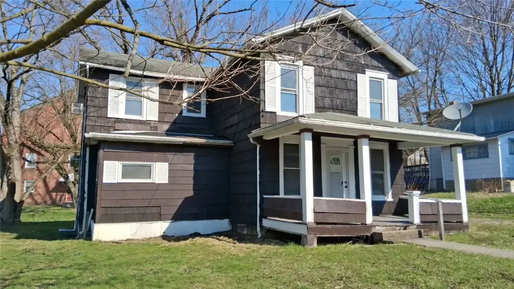 22 State Street , Greenville Boro