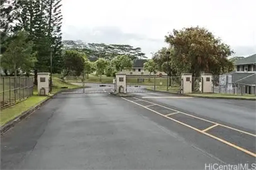 95-1143 Koolani Drive # 107, Mililani