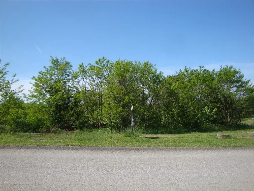 793 Victoria Way, Derry