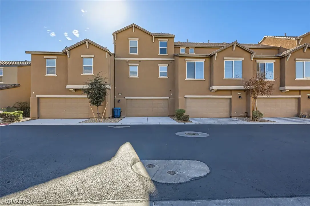 Photo of Listing #2782023