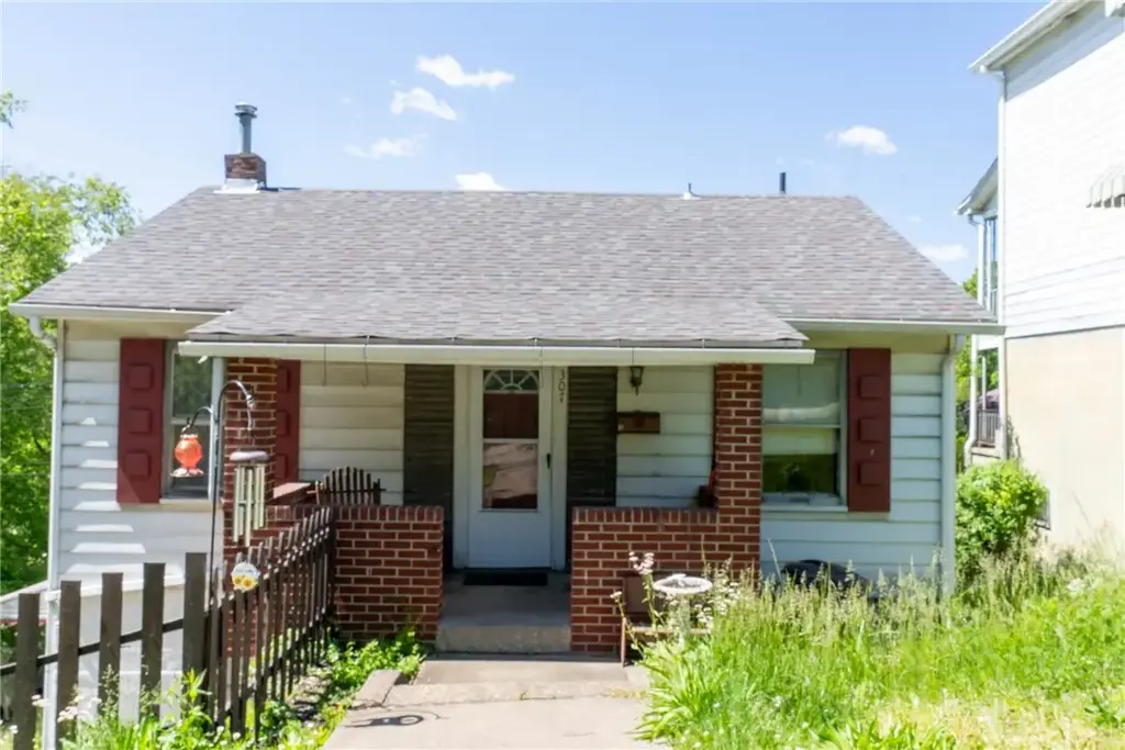 307 6th Street , Clairton