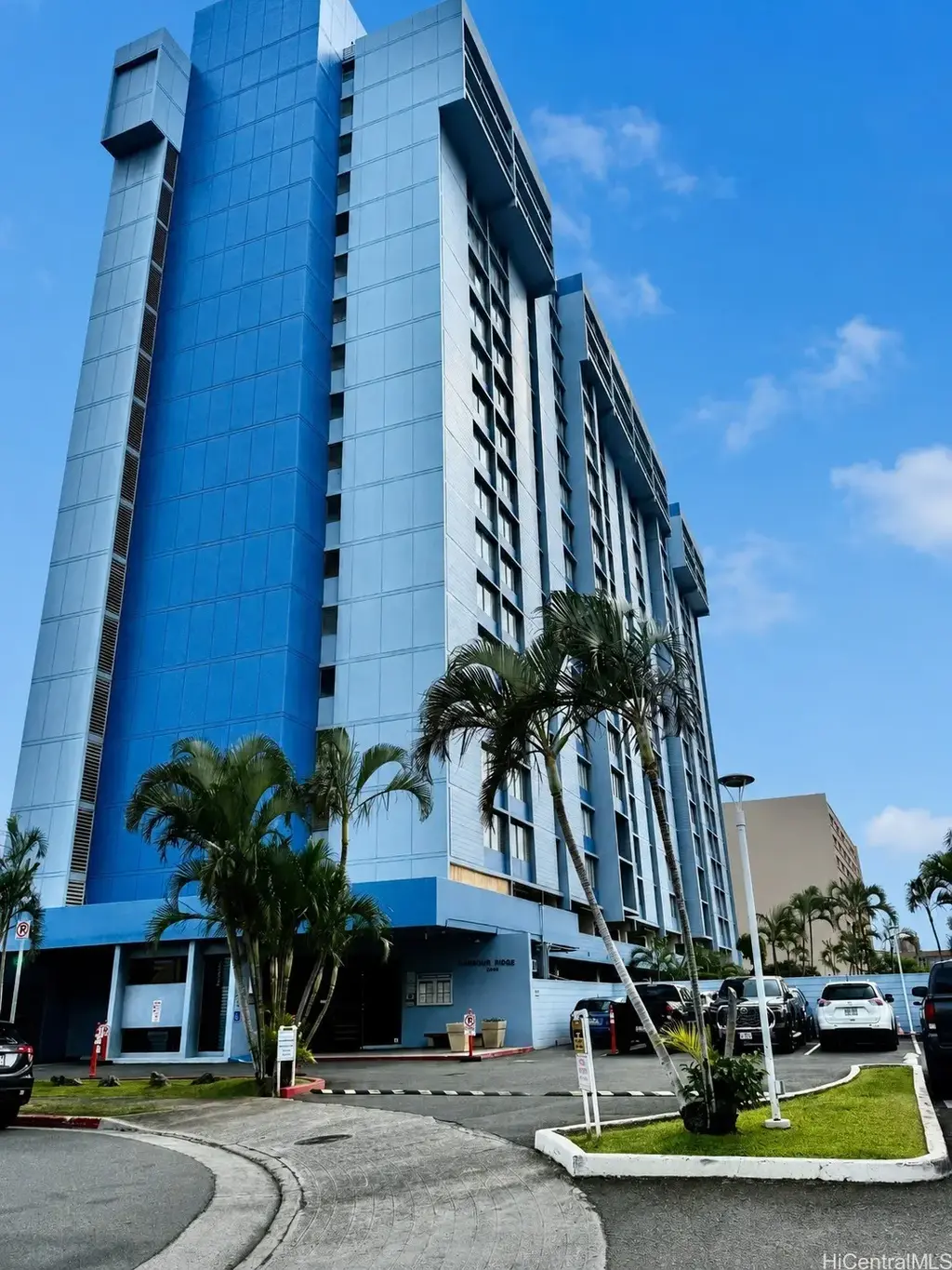 (unit #1705) 3045 Ala Napuaa Place, Honolulu