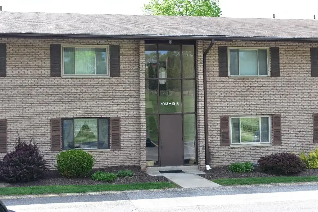 1014 Sanlin Drive , Moon/Crescent
