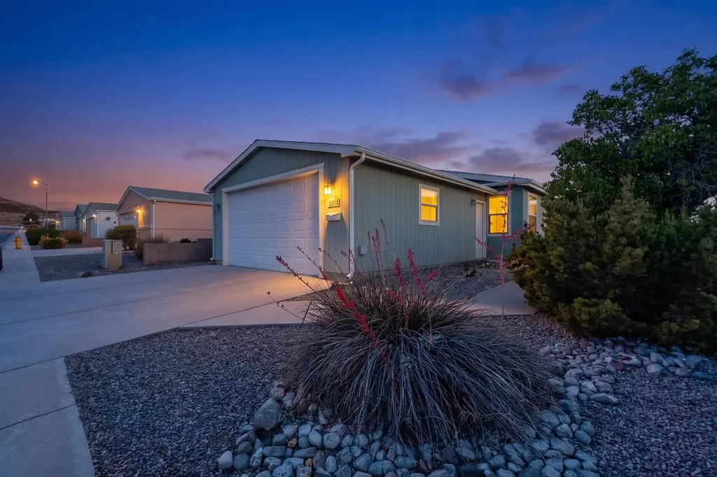 214 Sunrise Bluffs Drive, Belen