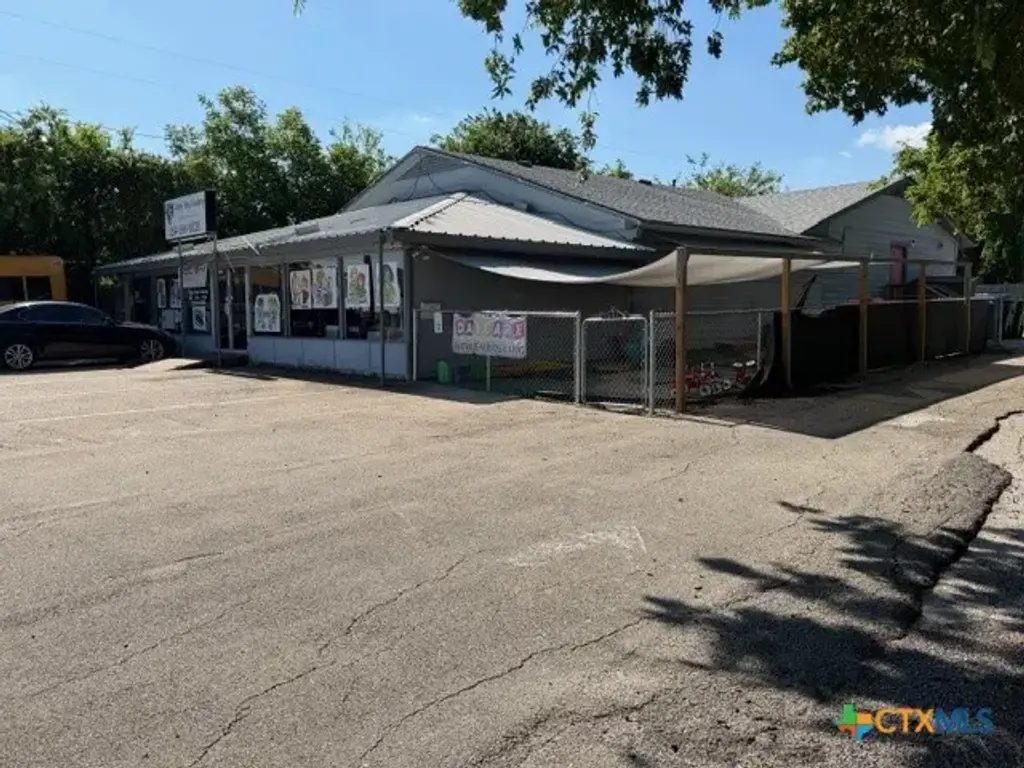 606 E Business 190, Copperas Cove