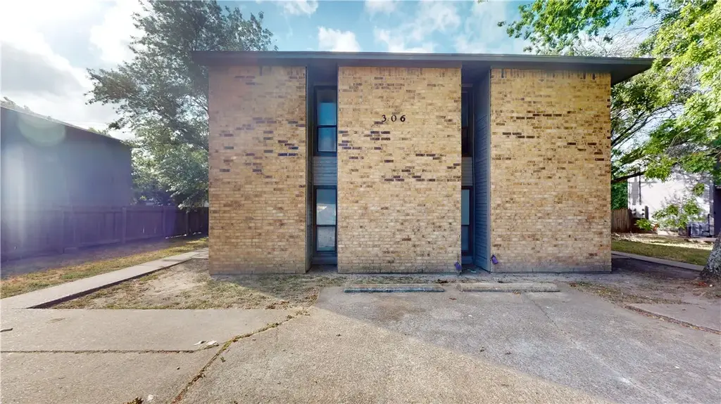 306 Manuel Drive A-d, College Station