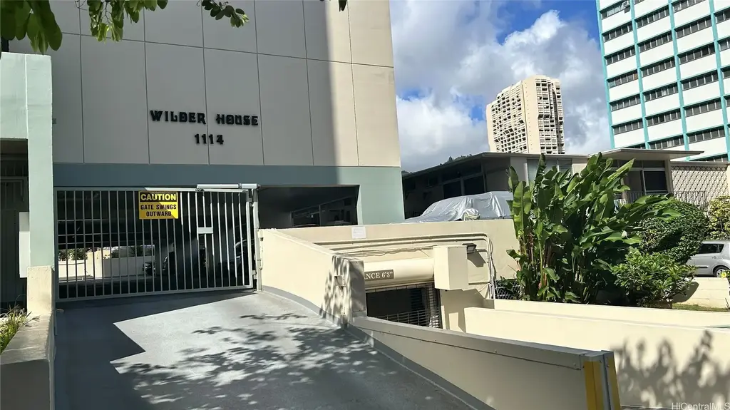1114 Wilder Avenue # 505, Honolulu